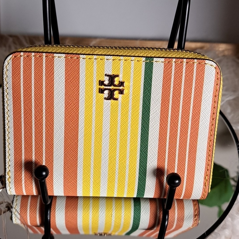 Tory Burch NWTs Emerson Zip Coin Case